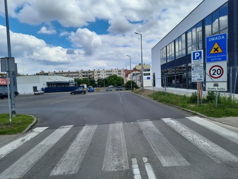 Kaufland Chojnice ul. Obrońców Chojnic 1-1