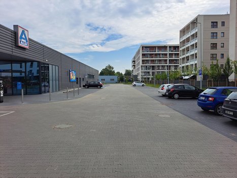 Aldi Poznań ul. Jeleniogórska 8-3