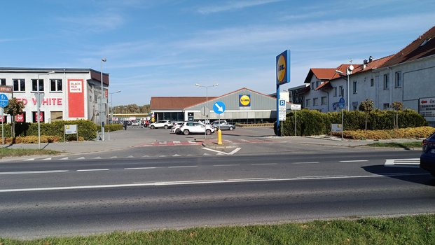 Lidl Namysłów ul. Boh. Warszawy 17-2