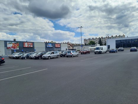 Kaufland Chojnice ul. Obrońców Chojnic 1-3