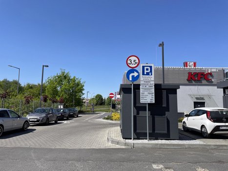 KFC Jastrzębie Zdrój ul. Harcerska 1b-4