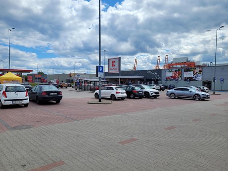 Kaufland Gdynia ul. Unruga 5-3