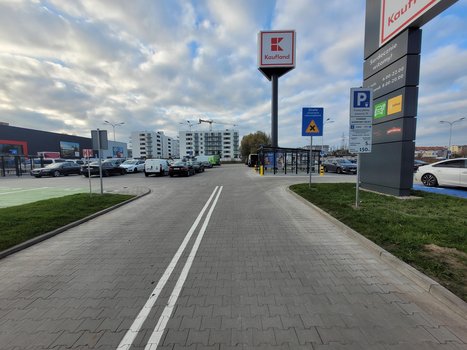 Kaufland Rumia ul. Dąbrowskiego 70-1