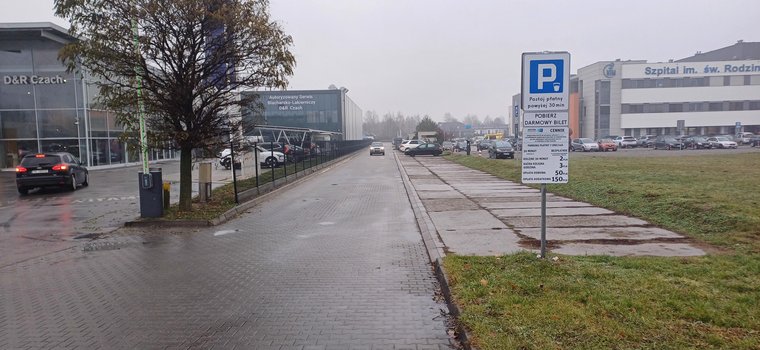 Szpital Specjalistyczny im. św. Rodziny Rudna Mała-2